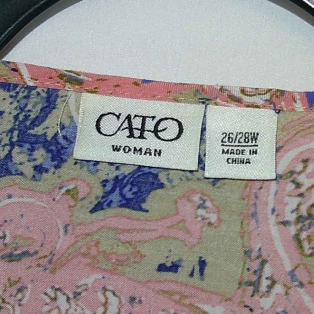 Cato Woman 26/28W Paisley Print Blue Pink Blouse Top Flowy Casual‎ 26/28W - Picture 3 of 3